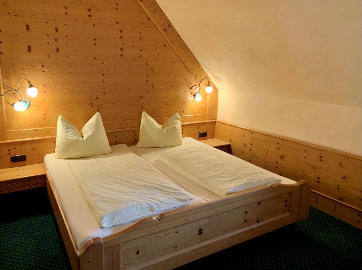 Gasthof Hartl Zum Unterwirt Turkenfeld Bagian luar foto